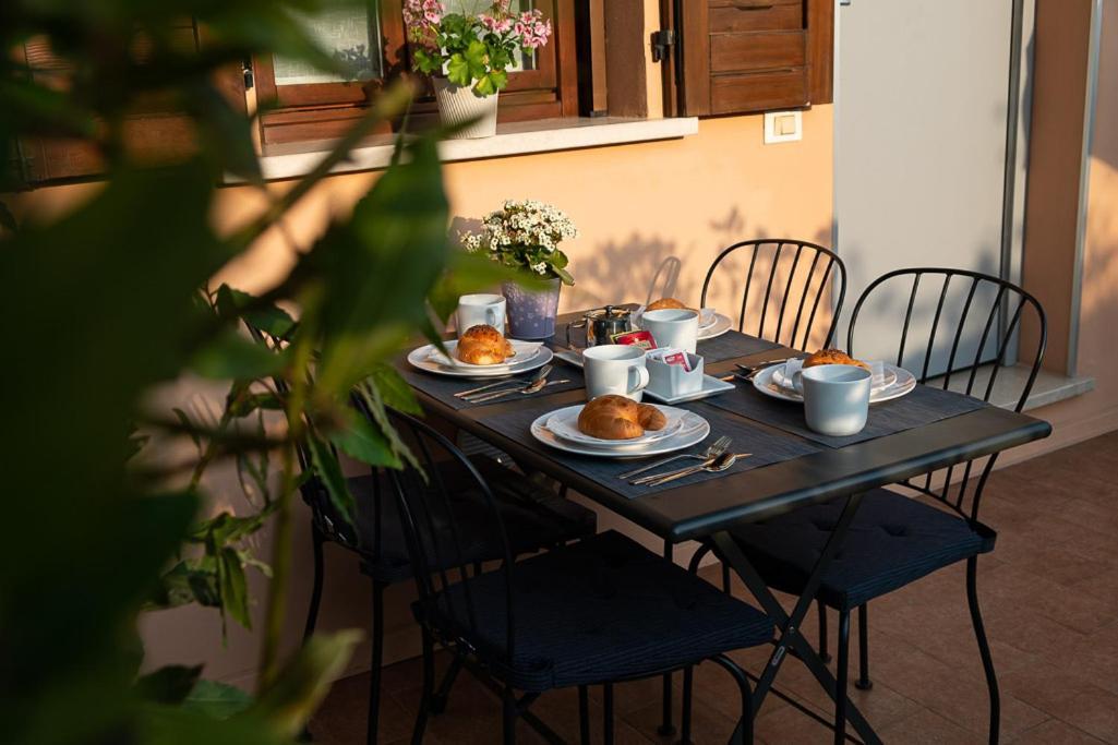 Alloro Appartamenti Sirmione Exteriör bild
